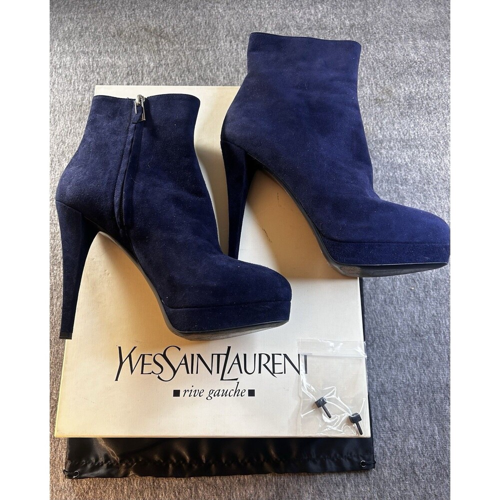 Yves Saint Laurent Rive Gauche Size 8.5 Navy Blue Suede Ankle Booty Italy 38 1/2